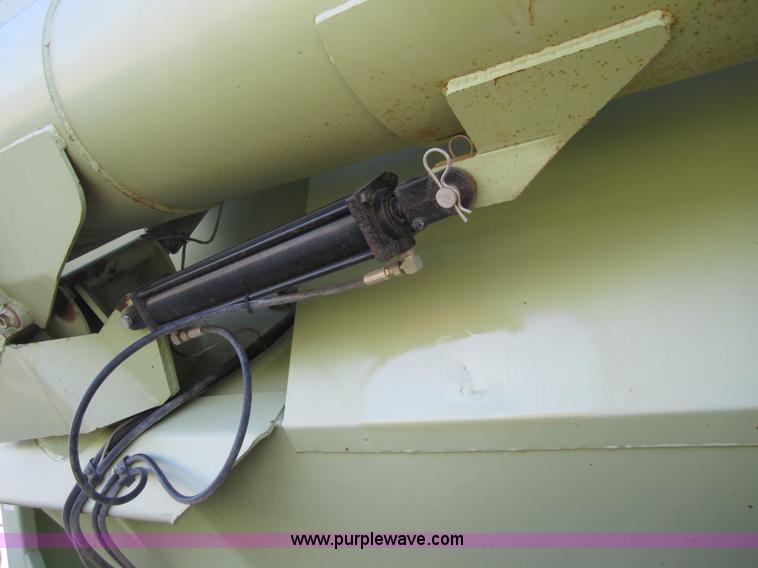 image for item 2970 Orthman 996 grain cart