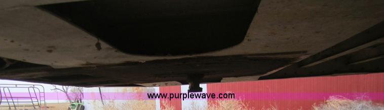 image for item 2994 1983 Merritt 48' cattle pot trailer