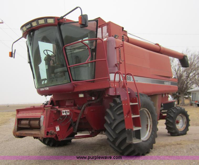 image for item 2996 1999 Case 2388 combine