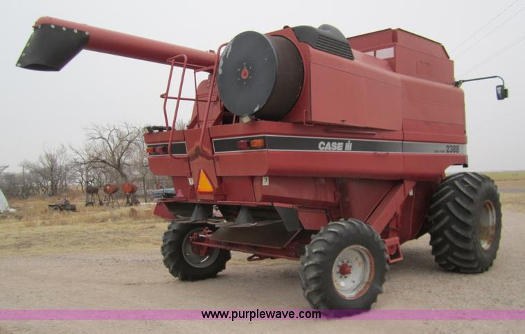 image for item 2996 1999 Case 2388 combine