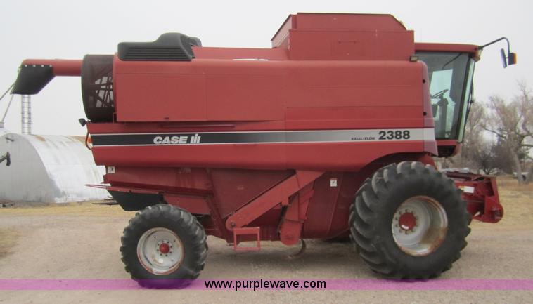 image for item 2996 1999 Case 2388 combine