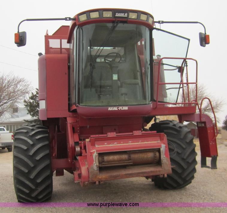 image for item 2996 1999 Case 2388 combine
