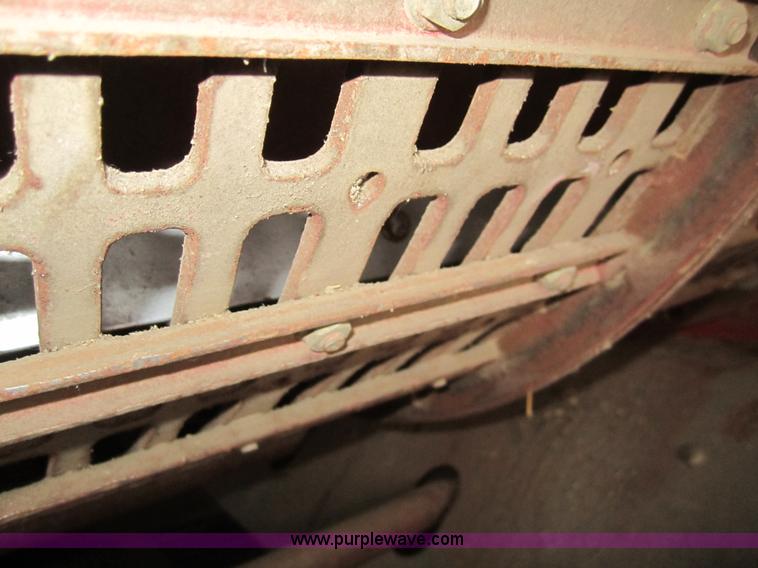 image for item 2996 1999 Case 2388 combine