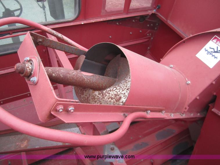 image for item 2996 1999 Case 2388 combine