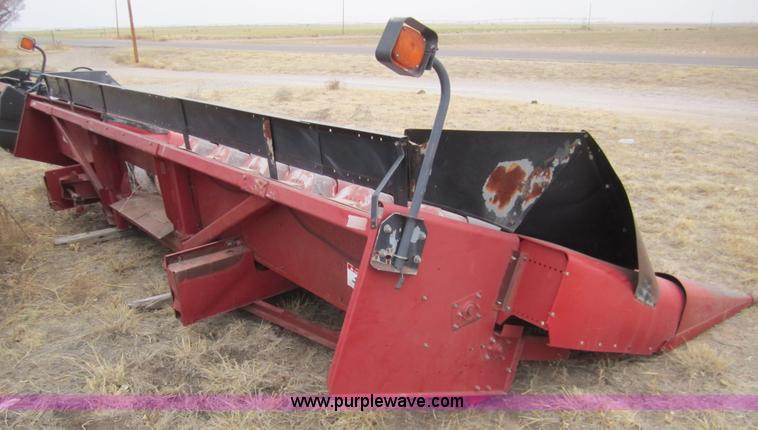 image for item 2997 1995 Case 1083 eight row corn header