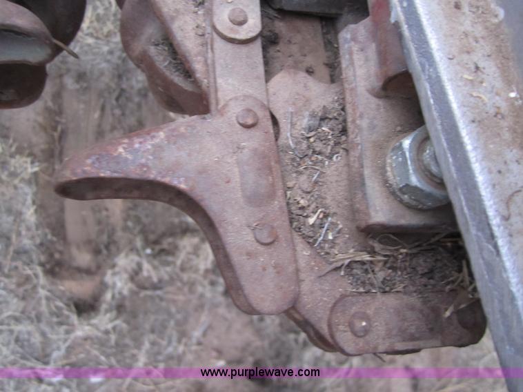 image for item 2997 1995 Case 1083 eight row corn header