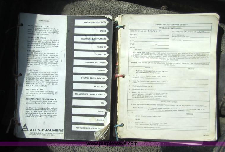 image for item 3001 1979 Gleaner L2 combine