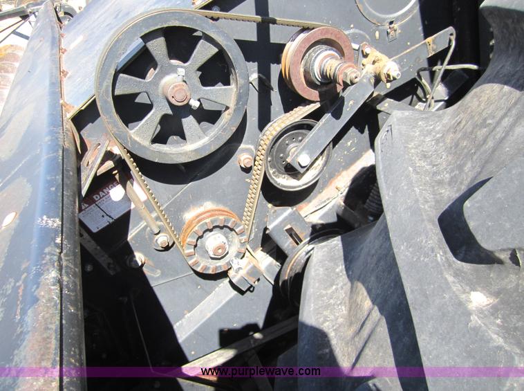 image for item 3001 1979 Gleaner L2 combine