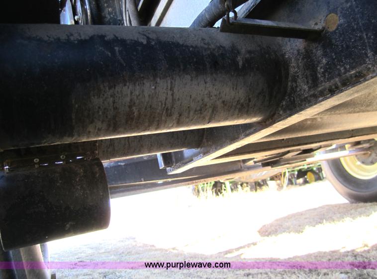 image for item 3001 1979 Gleaner L2 combine