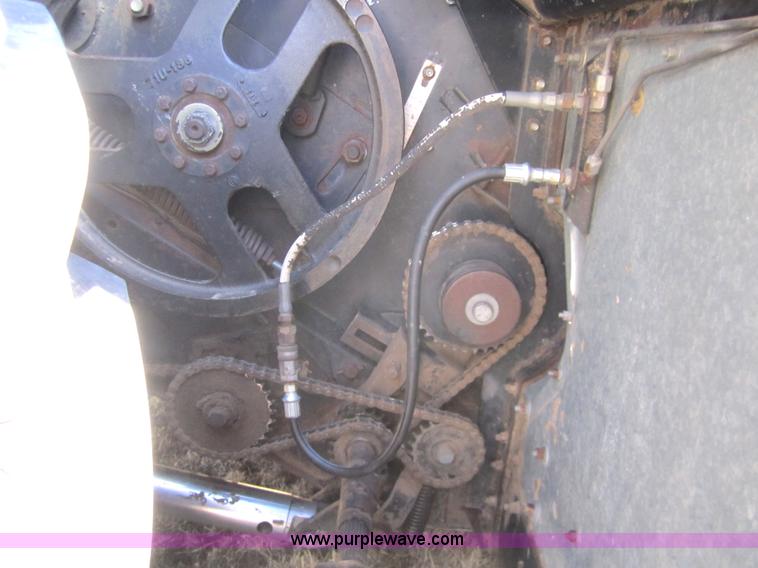 image for item 3001 1979 Gleaner L2 combine