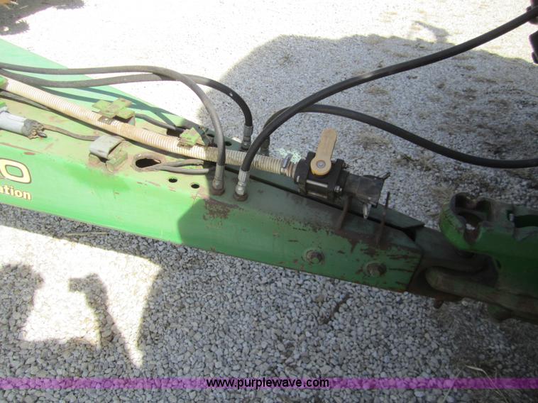 image for item 3056 1993 John Deere 7200 MaxEmerge 2 drawn conservation planter