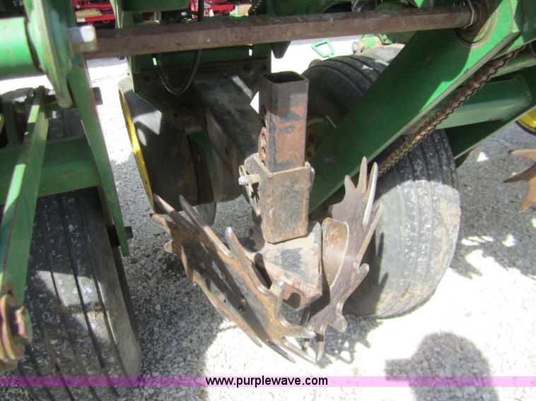 image for item 3056 1993 John Deere 7200 MaxEmerge 2 drawn conservation planter