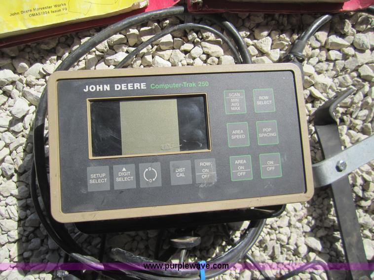 image for item 3056 1993 John Deere 7200 MaxEmerge 2 drawn conservation planter