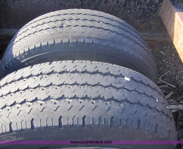 image for item 3198 1990 Jantz-femco 2812 combine trailer