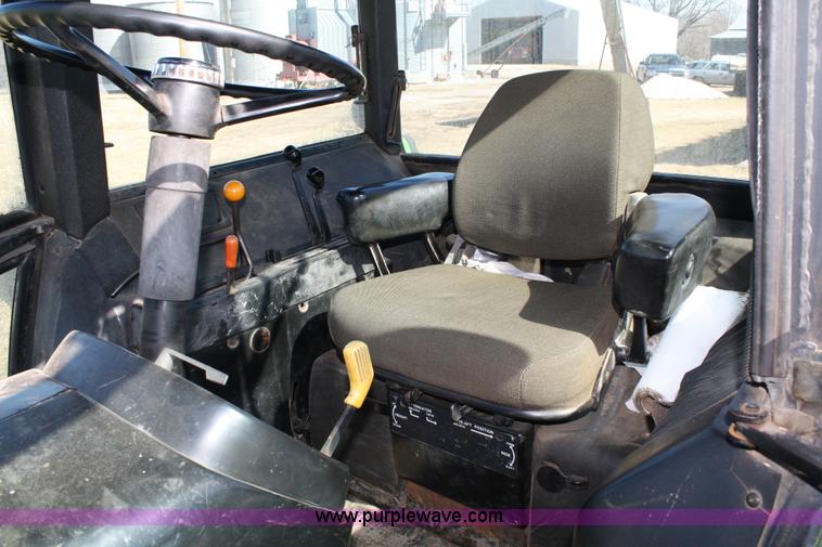 image for item 4934 1978 John Deere 4640 tractor with loader