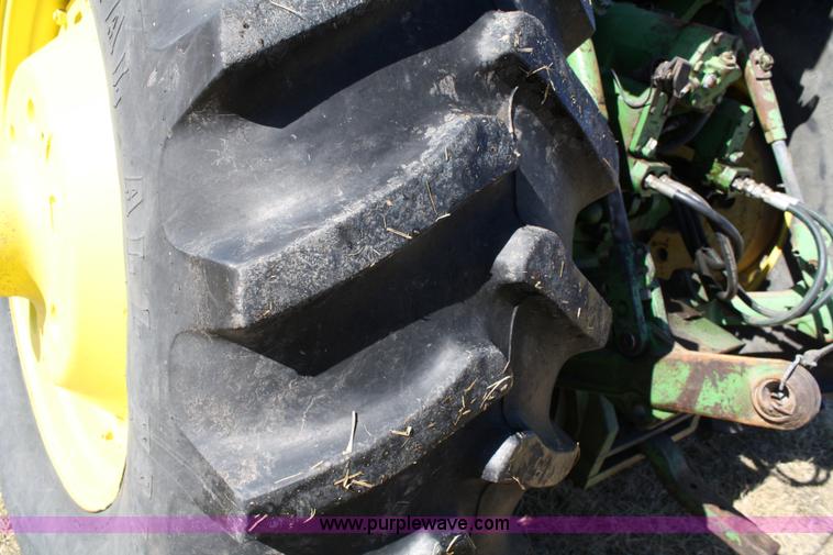 image for item 4934 1978 John Deere 4640 tractor with loader