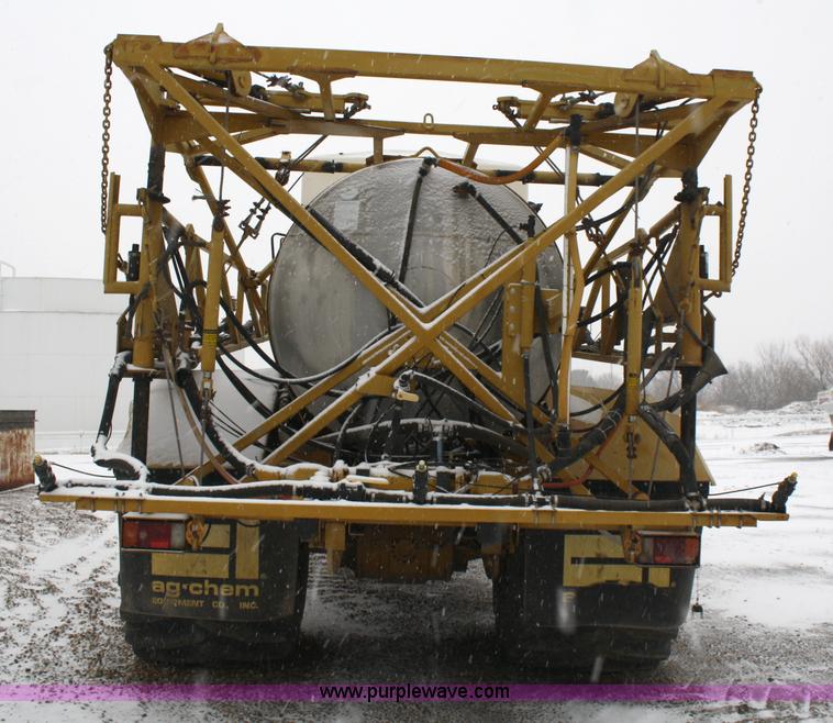 image for item 4946 1997 Ag-Chem Terra Gator 1803 sprayer
