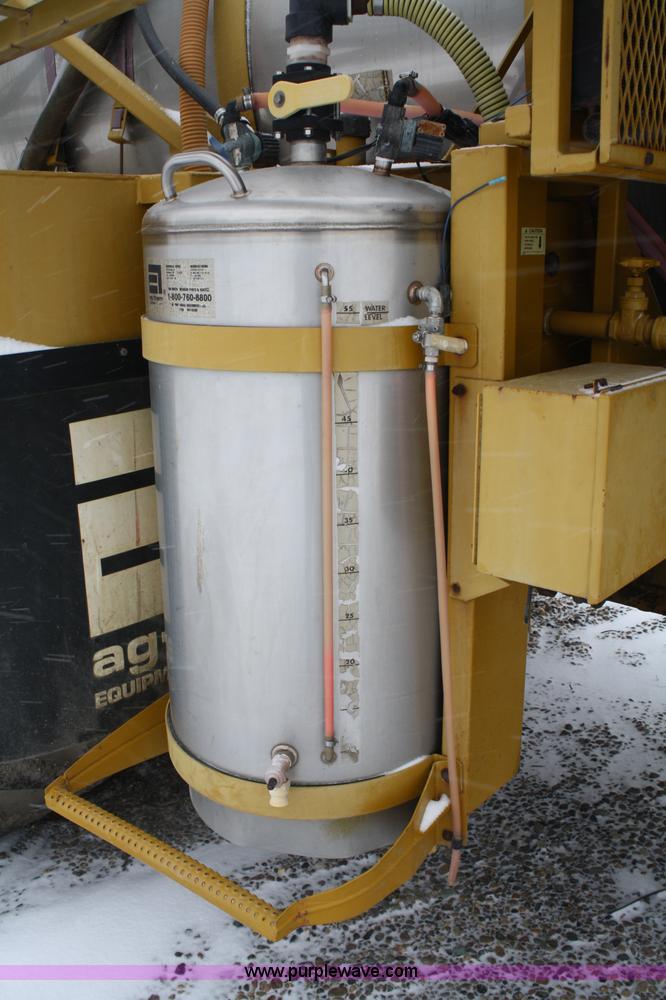 image for item 4946 1997 Ag-Chem Terra Gator 1803 sprayer