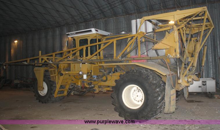 image for item 4947 1990 Ag-Chem Big A 2800 sprayer