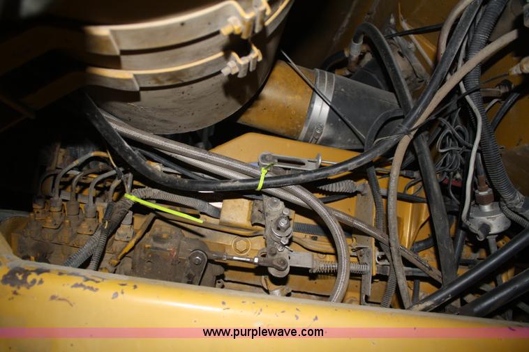 image for item 4947 1990 Ag-Chem Big A 2800 sprayer