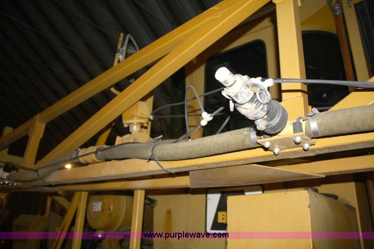 image for item 4947 1990 Ag-Chem Big A 2800 sprayer