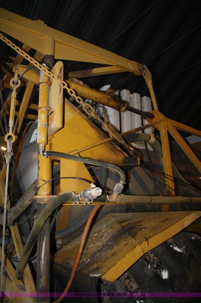 image for item 4947 1990 Ag-Chem Big A 2800 sprayer