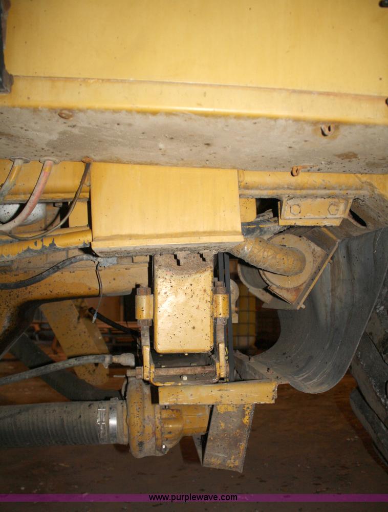 image for item 4947 1990 Ag-Chem Big A 2800 sprayer