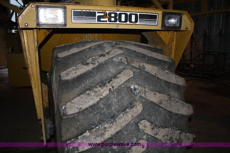 image for item 4947 1990 Ag-Chem Big A 2800 sprayer