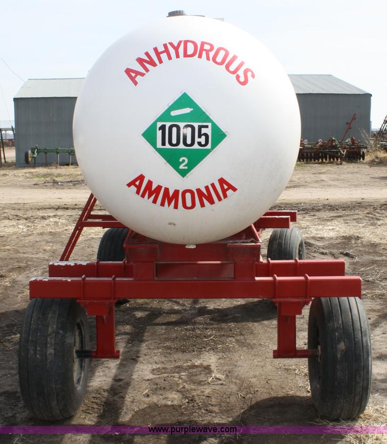 image for item 4950 1000 gallon anhydrous tank