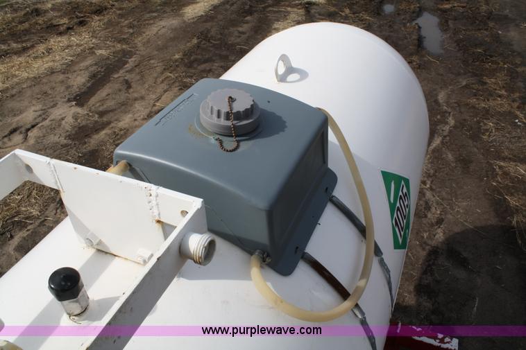 image for item 4950 1000 gallon anhydrous tank