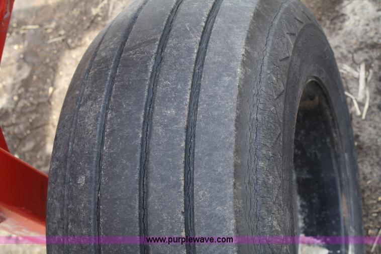 image for item 4950 1000 gallon anhydrous tank