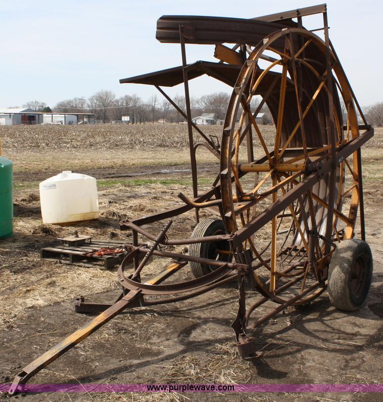 image for item 4951 Farris wheel bale loader