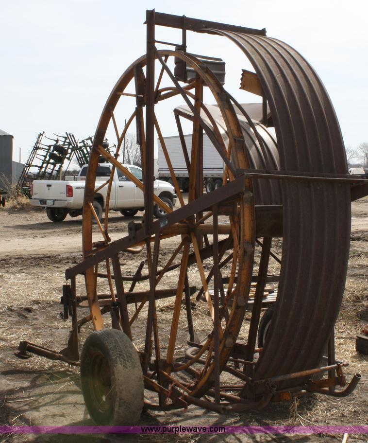 image for item 4951 Farris wheel bale loader