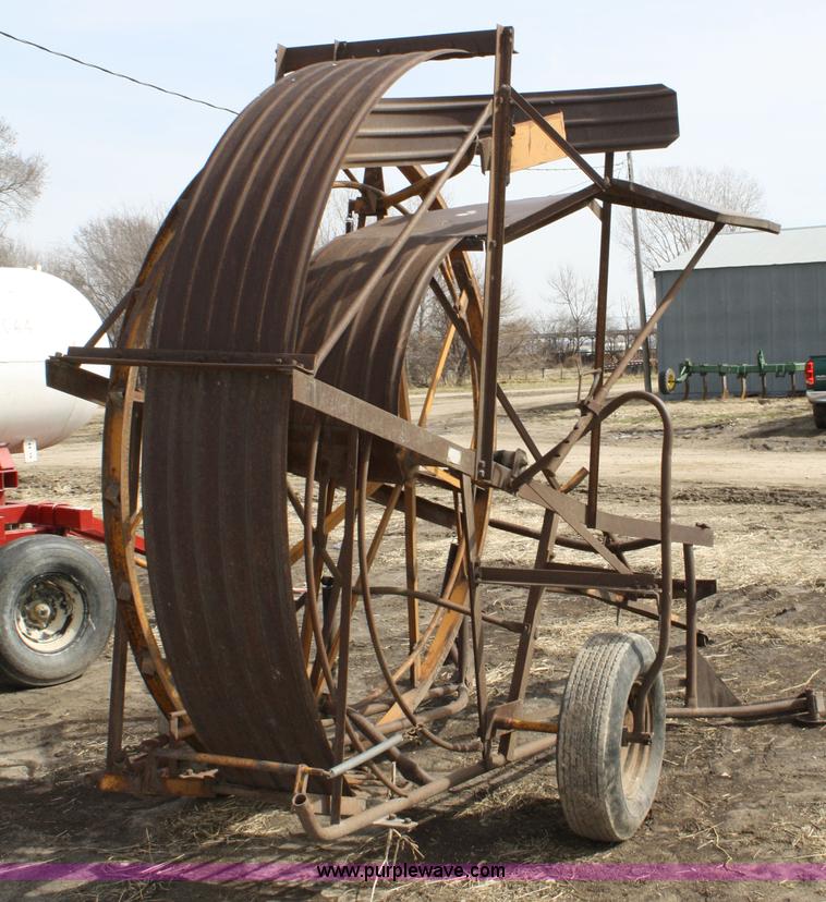 image for item 4951 Farris wheel bale loader