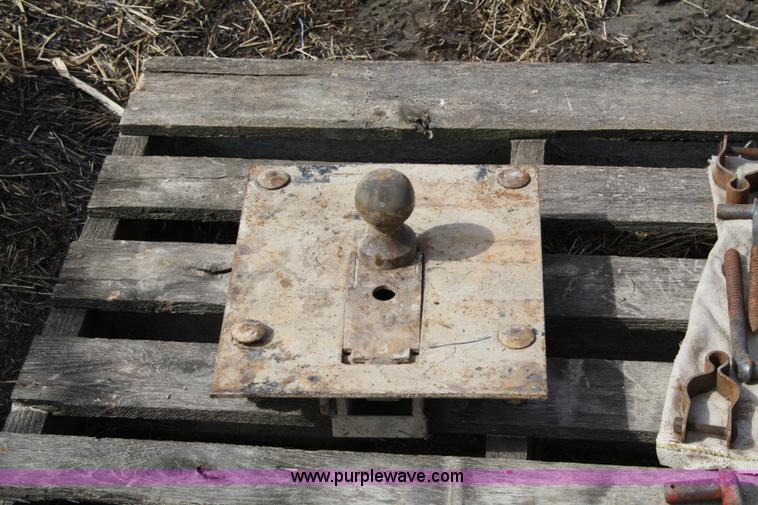 image for item 4952 Assorted parts