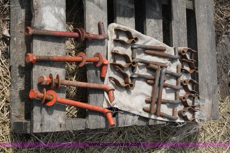 image for item 4952 Assorted parts