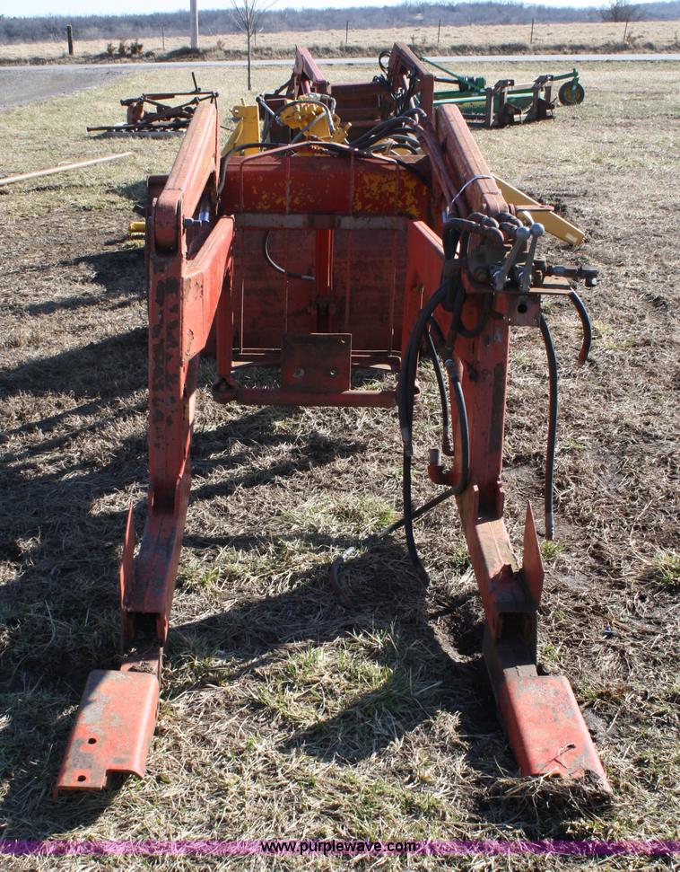 image for item 4955 Massey Ferguson loader and mounting brackets