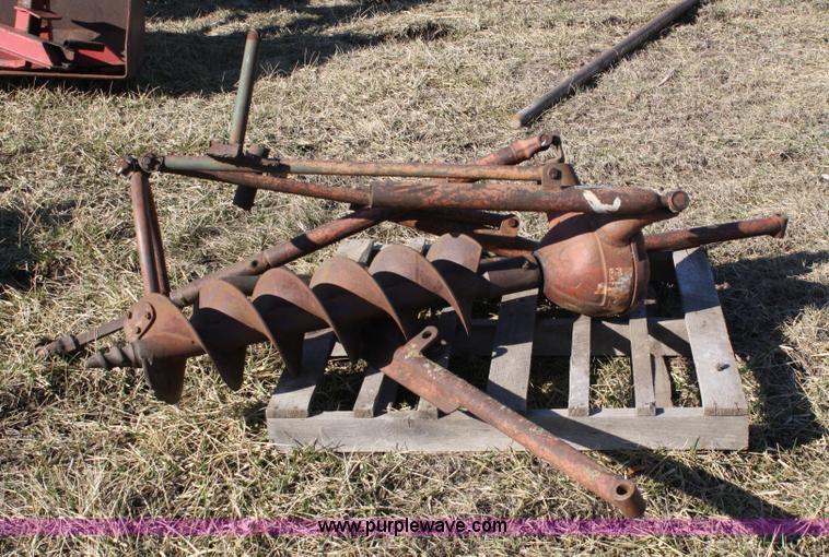 image for item 4959 Danuser post hole digger