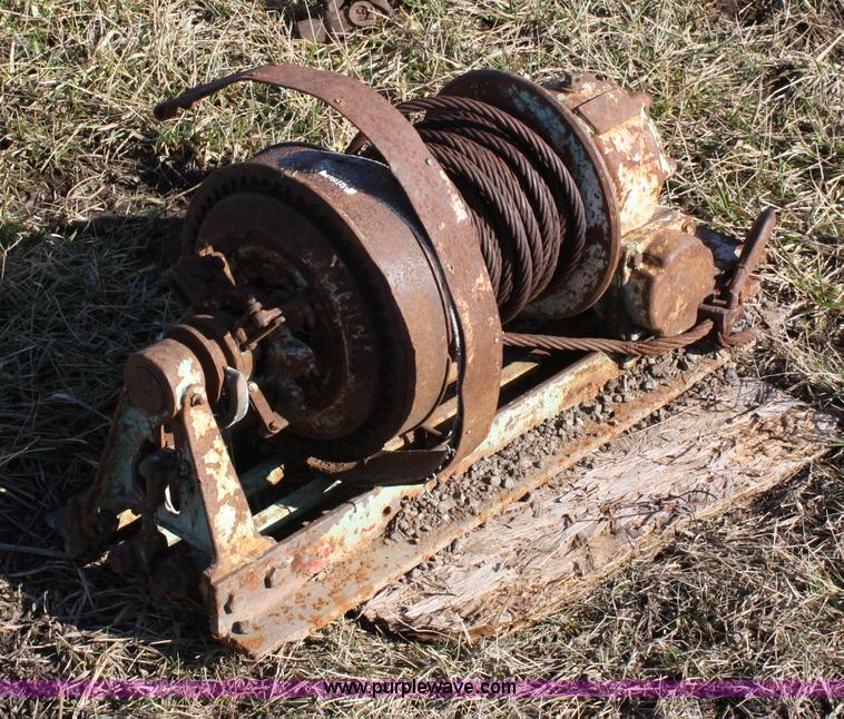 image for item 4960 Winch