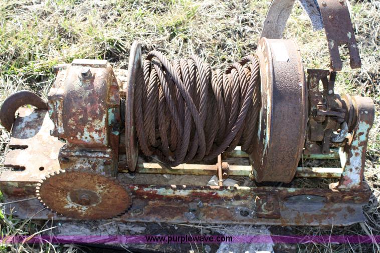 image for item 4960 Winch