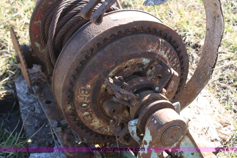 image for item 4960 Winch