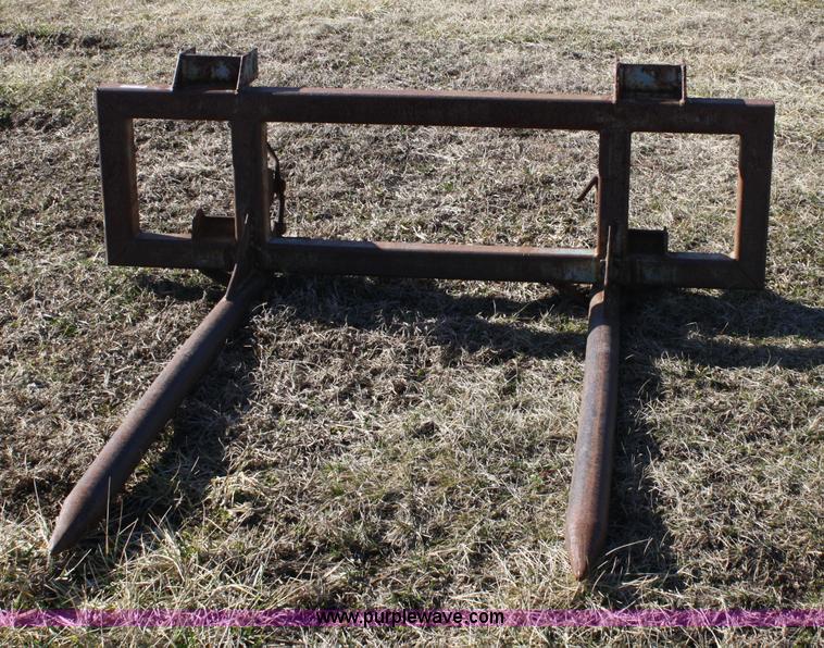 image for item 4963 Loader mount bale forks