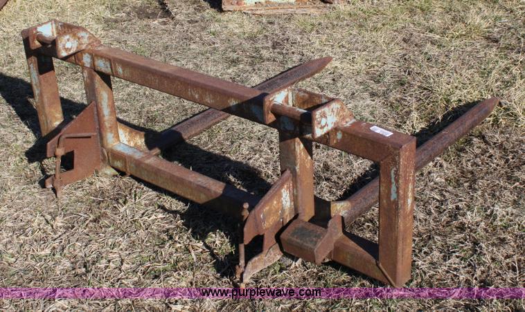 image for item 4963 Loader mount bale forks