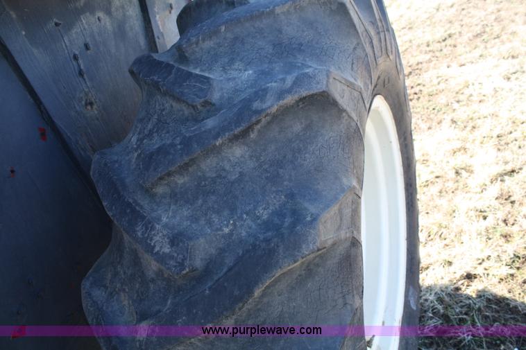 image for item 4965 International 684 tractor