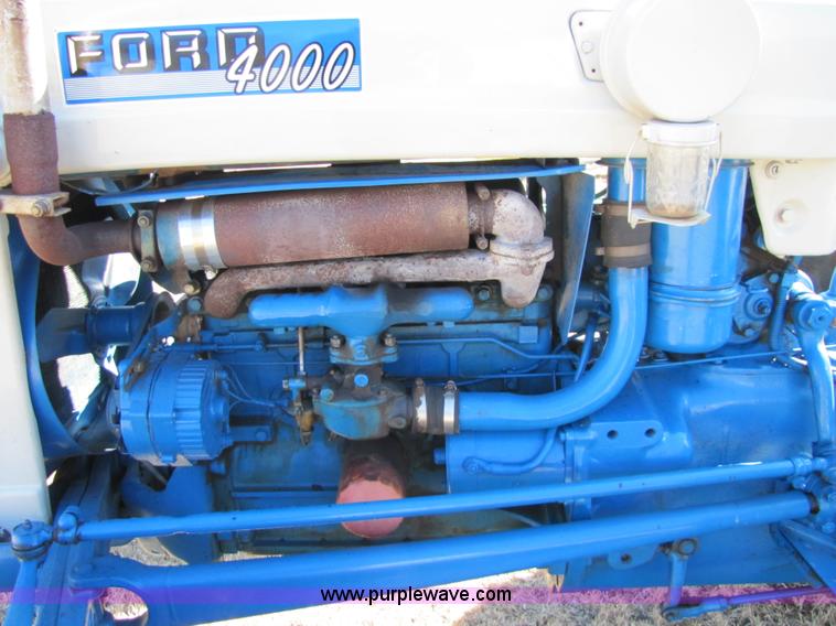 image for item 5304 1964 Ford 4000 tractor