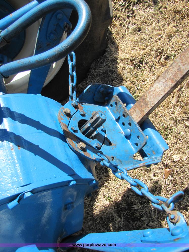 image for item 5304 1964 Ford 4000 tractor