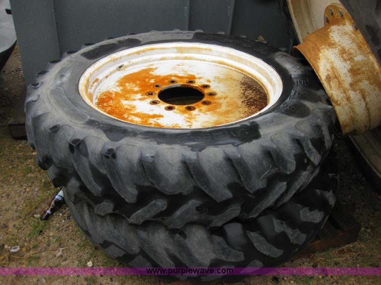 image for item 5393 2000 Sterling L8513 liquid sprayer truck with 90' aluminum booms