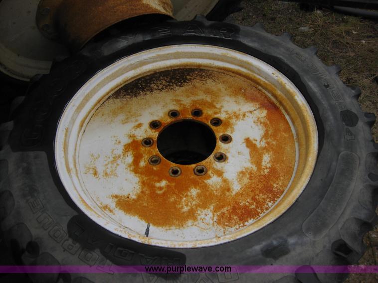 image for item 5393 2000 Sterling L8513 liquid sprayer truck with 90' aluminum booms