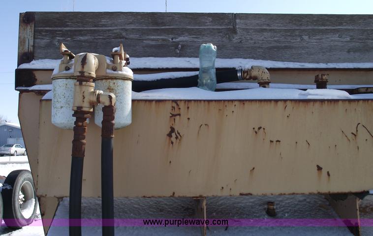 image for item 5467 Night Slinger 725 manure spreader