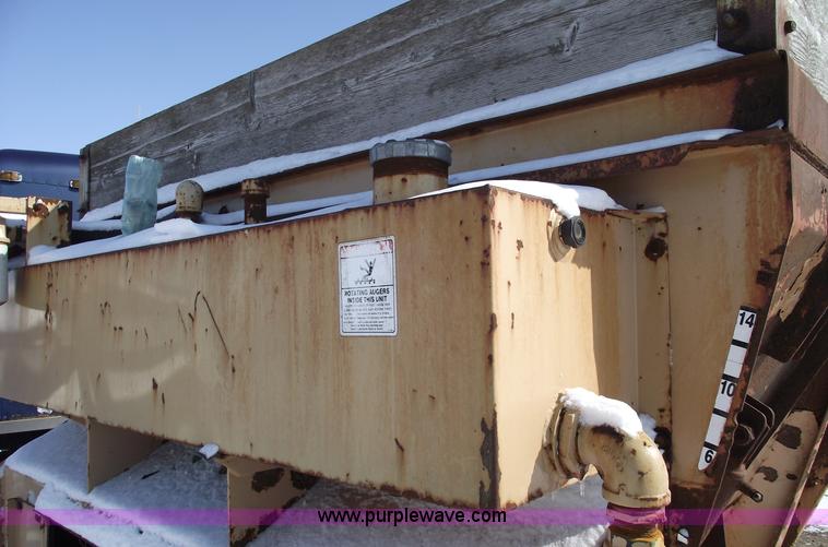 image for item 5467 Night Slinger 725 manure spreader